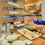 Santiago Plaza Affiliated By Melia Szálloda 4*