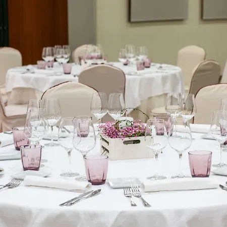 מלון Santiago Plaza Affiliated By Melia סנטיאגו דה קומפוסטלה