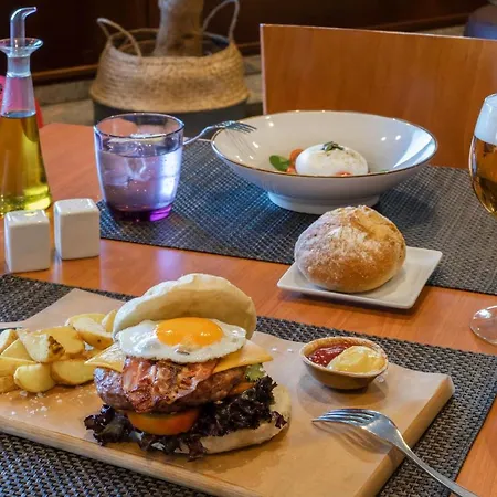Hotel Santiago Plaza Affiliated By Melia 4*