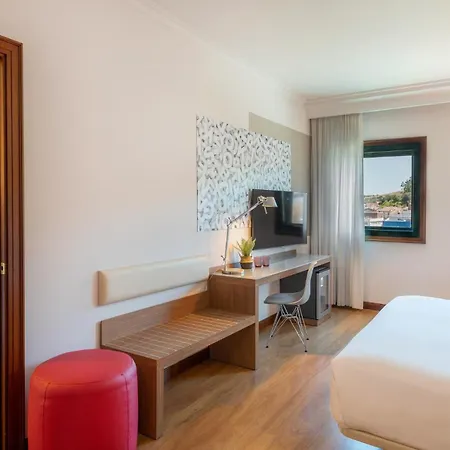 Santiago Plaza Affiliated By Melia 4* סנטיאגו דה קומפוסטלה