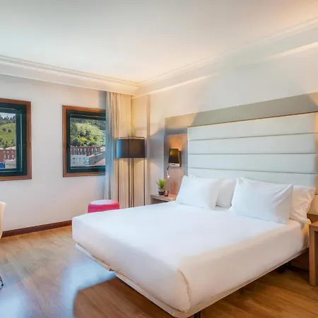 Santiago Plaza Affiliated By Melia סנטיאגו דה קומפוסטלה