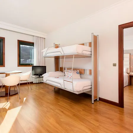 Santiago Plaza Affiliated By Melia סנטיאגו דה קומפוסטלה