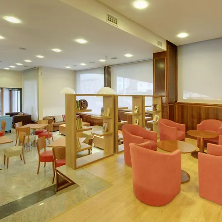 מלון Santiago Plaza Affiliated By Melia 4*