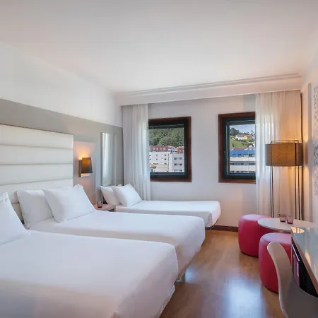 מלון Santiago Plaza Affiliated By Melia