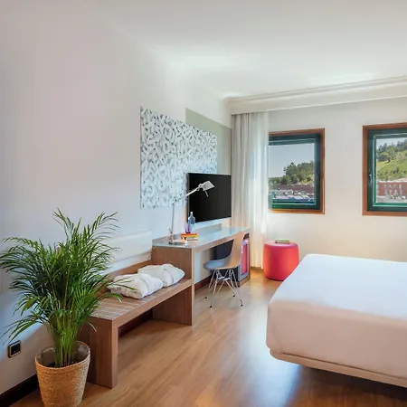 Ξενοδοχείο Santiago Plaza, Affiliated By Melia