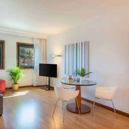 מלון Santiago Plaza Affiliated By Melia