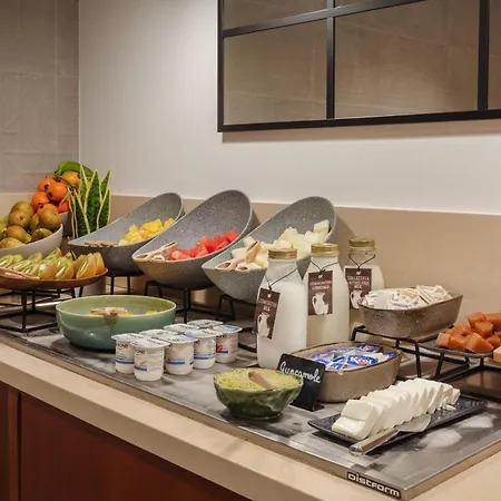 Santiago Plaza, Affiliated By Melia 4*