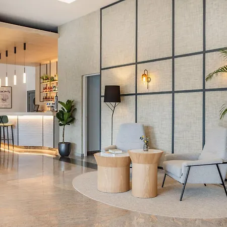 Hotel Santiago Plaza Affiliated By Meliá 4*