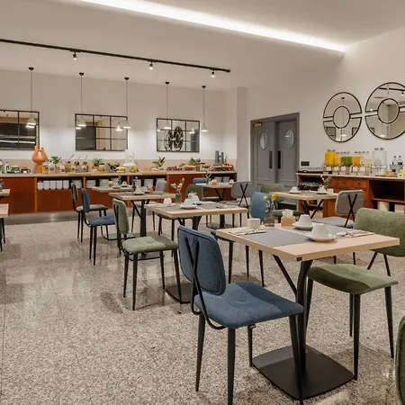 Santiago Plaza, Affiliated By Melia 4* Santiago de Compostela