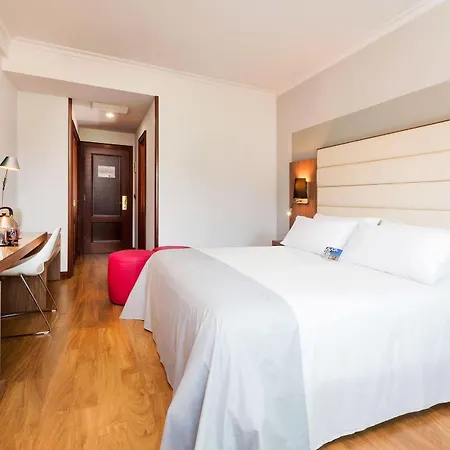 Santiago Plaza Affiliated By Melia Σαντιάγο ντε Κομποστέλα