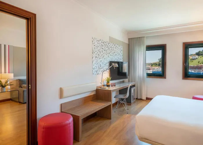 Santiago Plaza Affiliated By Meliá 4* San Giacomo di Compostella