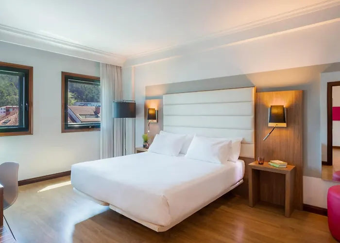 Santiago Plaza Affiliated By Melia Ξενοδοχείο 4*