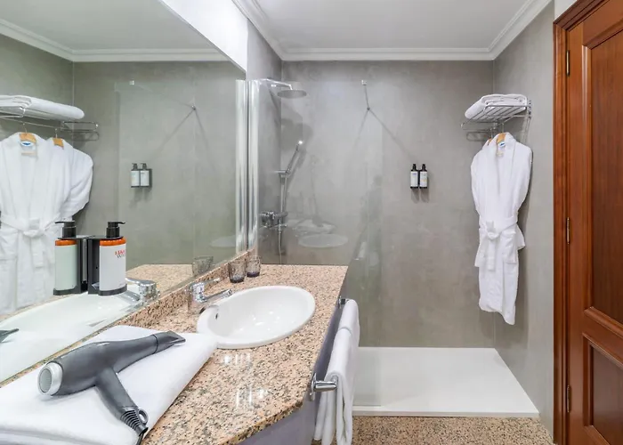 Santiago Plaza Affiliated By Melia Santiago de Compostela