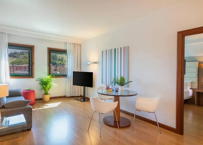 מלון Santiago Plaza Affiliated By Melia