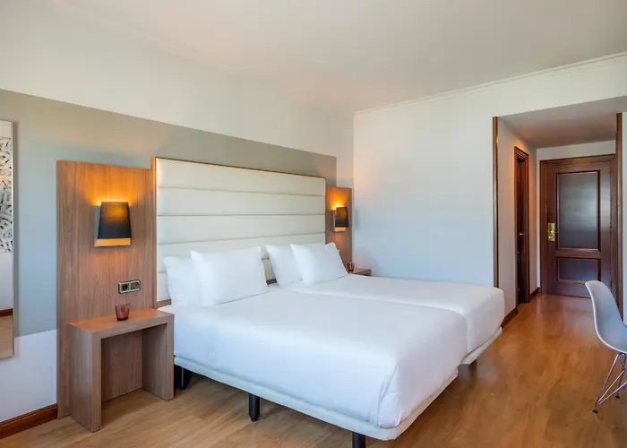 Santiago Plaza Affiliated By Melia Ξενοδοχείο 4*