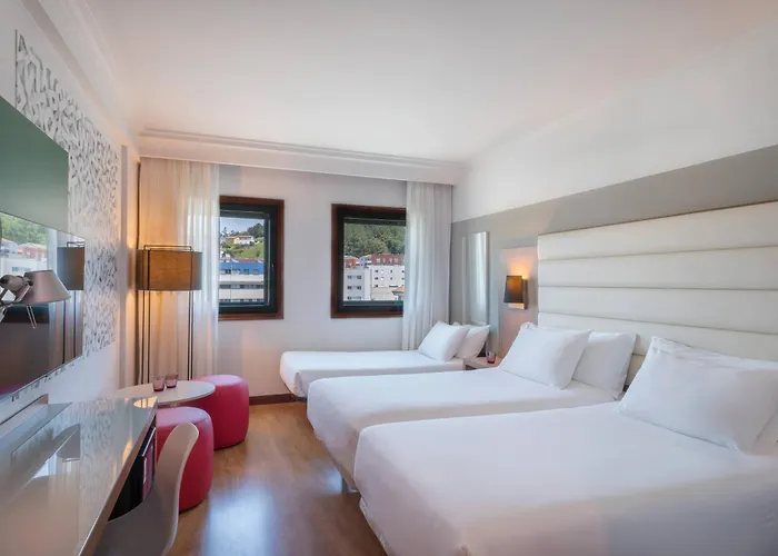 Santiago Plaza Affiliated By Melia Ξενοδοχείο Σαντιάγο ντε Κομποστέλα