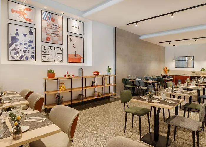 מלון Santiago Plaza Affiliated By Melia