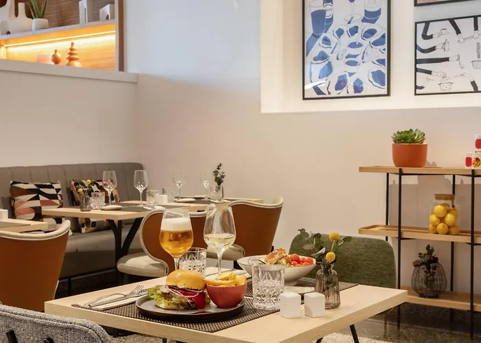 Ξενοδοχείο Santiago Plaza Affiliated By Melia 4*